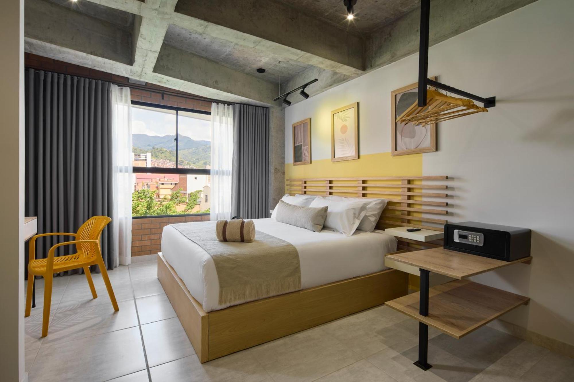 30 Living Suites Medellín Buitenkant foto