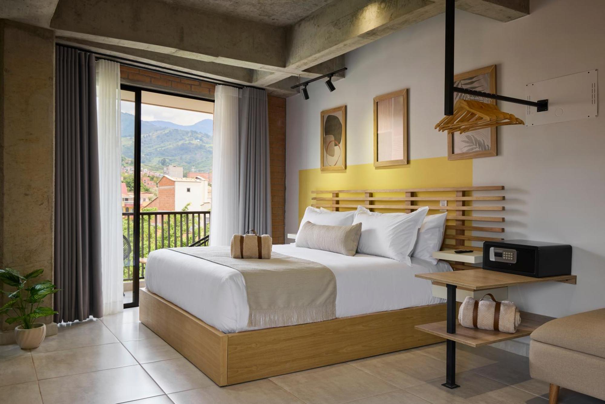 30 Living Suites Medellín Buitenkant foto