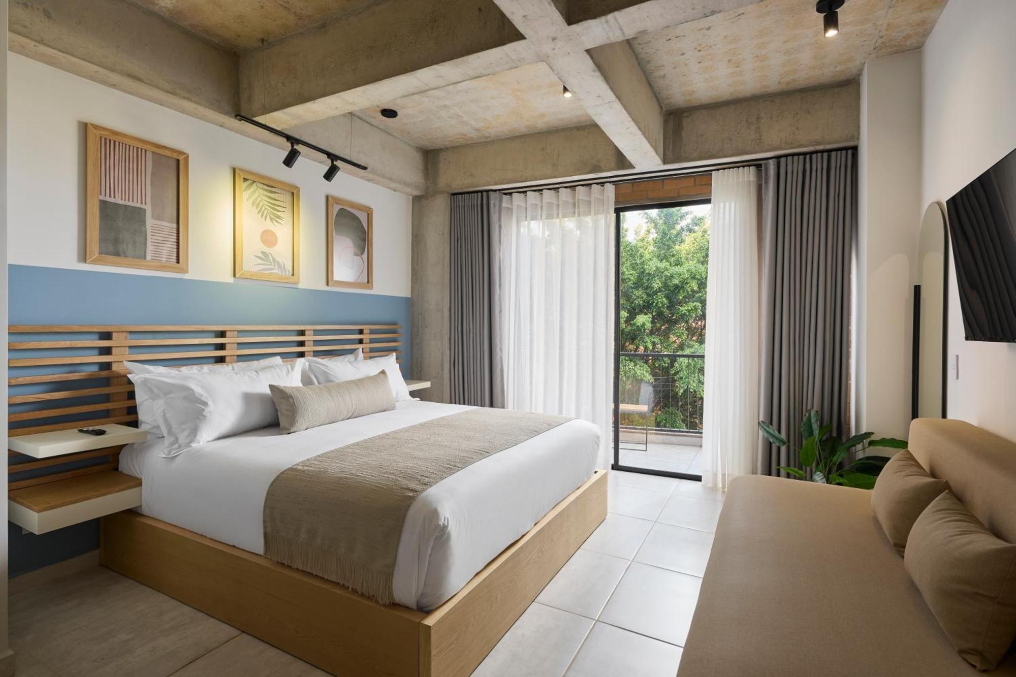 30 Living Suites Medellín Buitenkant foto